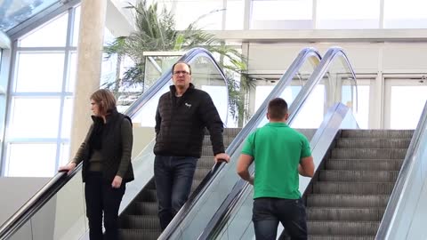 HAND TOUCHING ON ESCALATOR PRANK