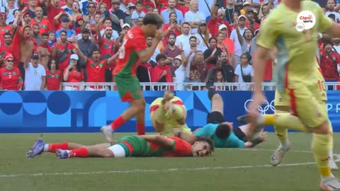 Referee forced to leave pitch 15 minutes into Olympic semi-final clash