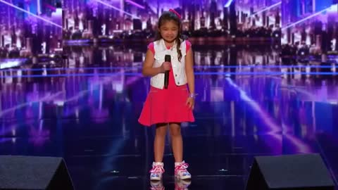 Girl on fire angelica hale gets the guest GOLDE