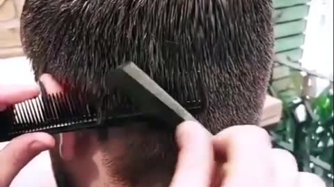 Haircutting with razor