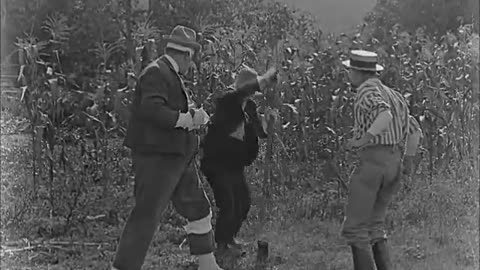 Buster Keaton's "The Scarecrow" (1920)........
