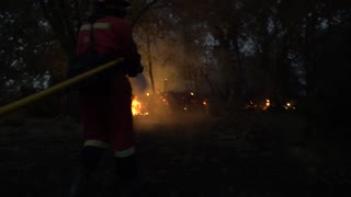 La altas temperaturas favorecen la propagación de decenas de incendios en España