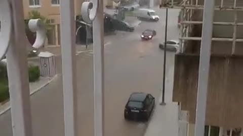 Pluie et grêle sur la ville de Fès Maroc