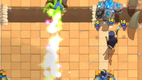 ▶ ROCKET AND I TAKEN THE NIGHT WITCH OUT OF THE MIDDLE! Clash Royale by USILLOS