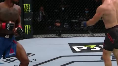 Marc Diakiese in 2020, Rafael Fiziev pulled off a move you'd see in the movie "The Matrix."