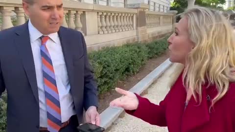 "You're a liar!" Marjorie Taylor Greene Exposes Jim Acosta in Person