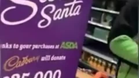 UK: Muslim Asda shop worker tries to throw a woman out because he 'interpret' her as being naked!