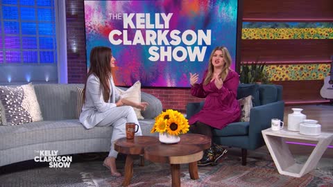 Sandra Bullock befriending Kelly Clarkson through fits of laughter