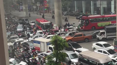 Insane Congestion Clogs Vietnamese Intersection