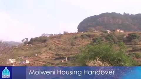 Mayor hands over homes in Lower Molweni