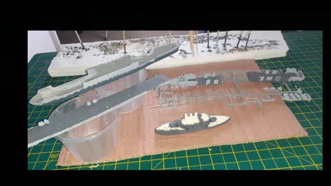 USS Hornet 1/1200 Revell model kit building