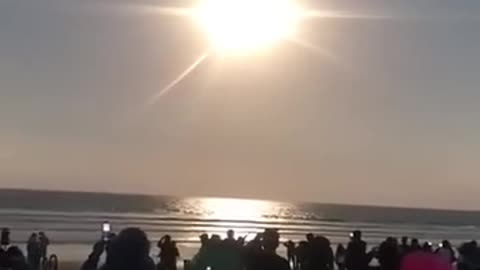 सूर्य ग्रहण दिन में अंधेरा छा गया। Solar Eclipse! Surya Grahan Live Video