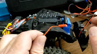 Axial SCX10 Gladiator Winch Install