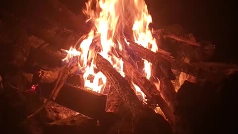 A relaxing campfire