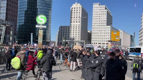 Berlin: Auf dem Potsdamer Platz 18-03-2022