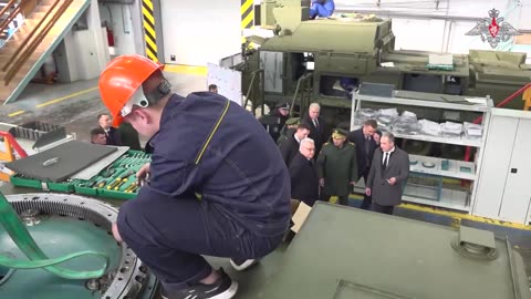 Russian Defence Minister inspects fulfilment of state order by defence industry enterprises in Tula