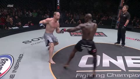 Why Are You Running! Melvin Manhoef vs. Brock Larson Was MADNESS
