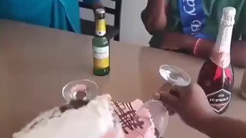 New way to cut the cake