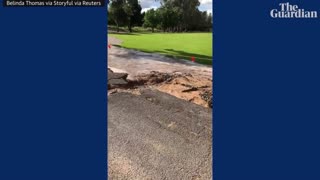 Video shows powerful floodwaters covering road in minutes in central west NSW