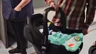 Miracle Baby Cooper leaves the hospital & arrives home for the 1st time after beating all the odds