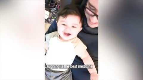 Laughing baby is the best medicine 😍
