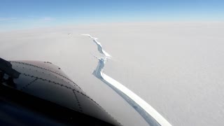 [Video] Cambio climático: iceberg gigante se desprende de la Antártida