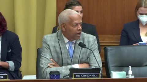 Pea Brain Congressman, Hank Johnson, has stupid stuff to say about parents @schoolboards