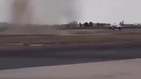 Whoaa! Plane in Saudi Arabia has to do a go around after hitting a dust devil....✈️
