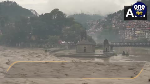 Himachal Cloud Burst: हिमाचल प्रदेश में फटा बादल, Video में दिखा तबाही का मंजर | वनइंडिया हिंदी