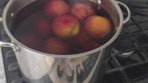 How to get the skin off peaches - super easy!