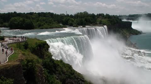 Spectacular view of Niagara Falls