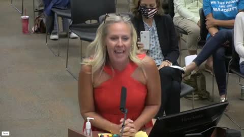 Angry mom reads anal sex passage from junior high library book to school board