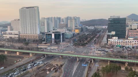 Roads, cars, car sounds, Korea
