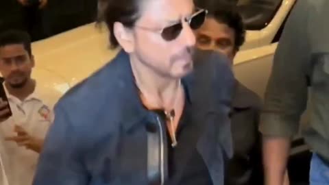 Shahrukh Khan At Director Sidharth Anand Birthday celebration