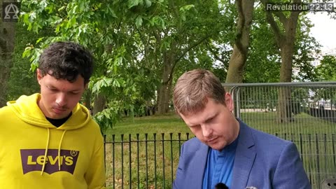 Speakers Corner - Part 1 - Bob vs Muslim - Who Was The Son of The Sacrifice, Isaac or Ismael