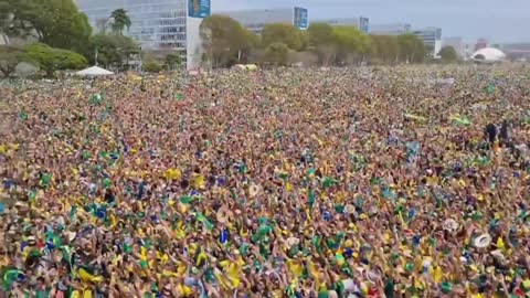 The people of Brazil want you to know that the fake news media is full of sh*t.