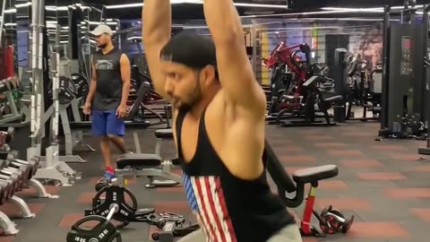 Hulk men at gym