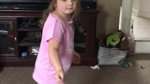 4-year-old busts out funny dances moves on hoverboard