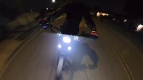Talaria Sting E-bike Late night vibin’⚡️
