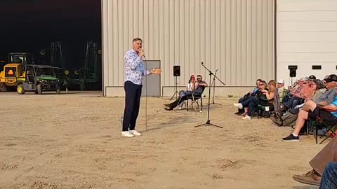Maxime Bernier Talks To Crowd In Portage-Lisgar Riding About The Importance Of This Vote