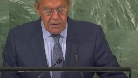 Lavrov:"Washington è salita al rango di messaggero di Dio sulla Terra?(è ironico,ndr)" e ha ricordato i suoi molteplici interventi "con la forza" in varie parti del mondo.77a Assemblea generale delle Nazioni Unite(ONU) a New York