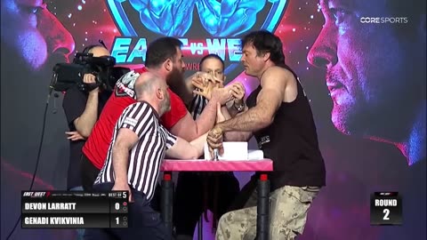 ARM WRESTLING FIGHT 💪💪