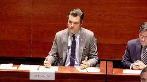 Matt Gaetz grills Wray and it's about the CCP defector