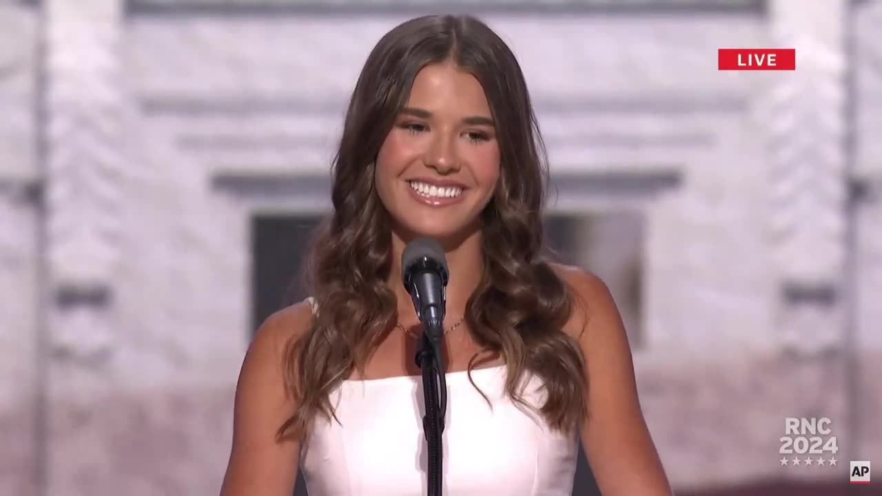 Kai Trump gives Heartfelt Speech about her Grandfather ️