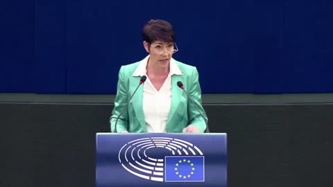 German MEP Christine Anderson Speaks Out Against Identity Politics and Prejudice Towards Russians