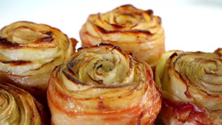 Potato roses with bacon