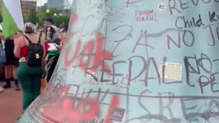 Pro-Palestine protestors just desecrated the Freedom Bell in D.C. 🔔