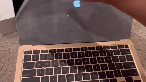 MacBook M1 unboxing