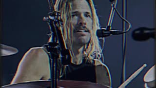 Foo Fighters - Rock in 40 Seconds
