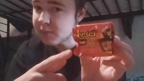 trying Reeses big cups